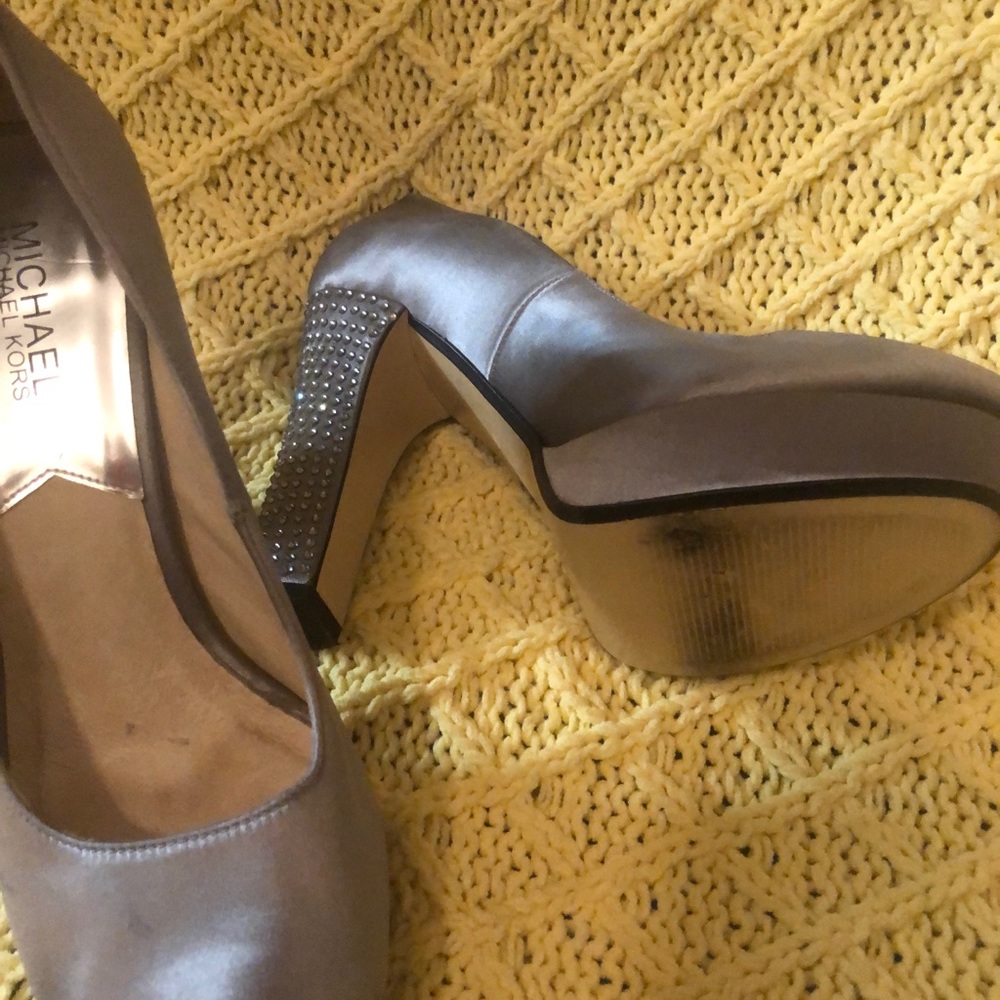 Satin & Rhinestone Ready - Picture 8 of 11